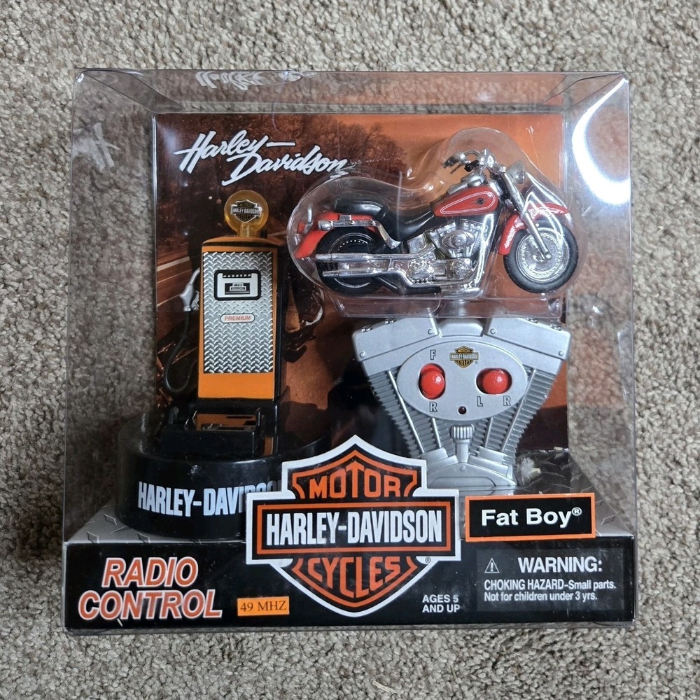 Harley-Davidson Fat Boy Radio Control Motorcycle Toy 27 MHz Red Black Silver